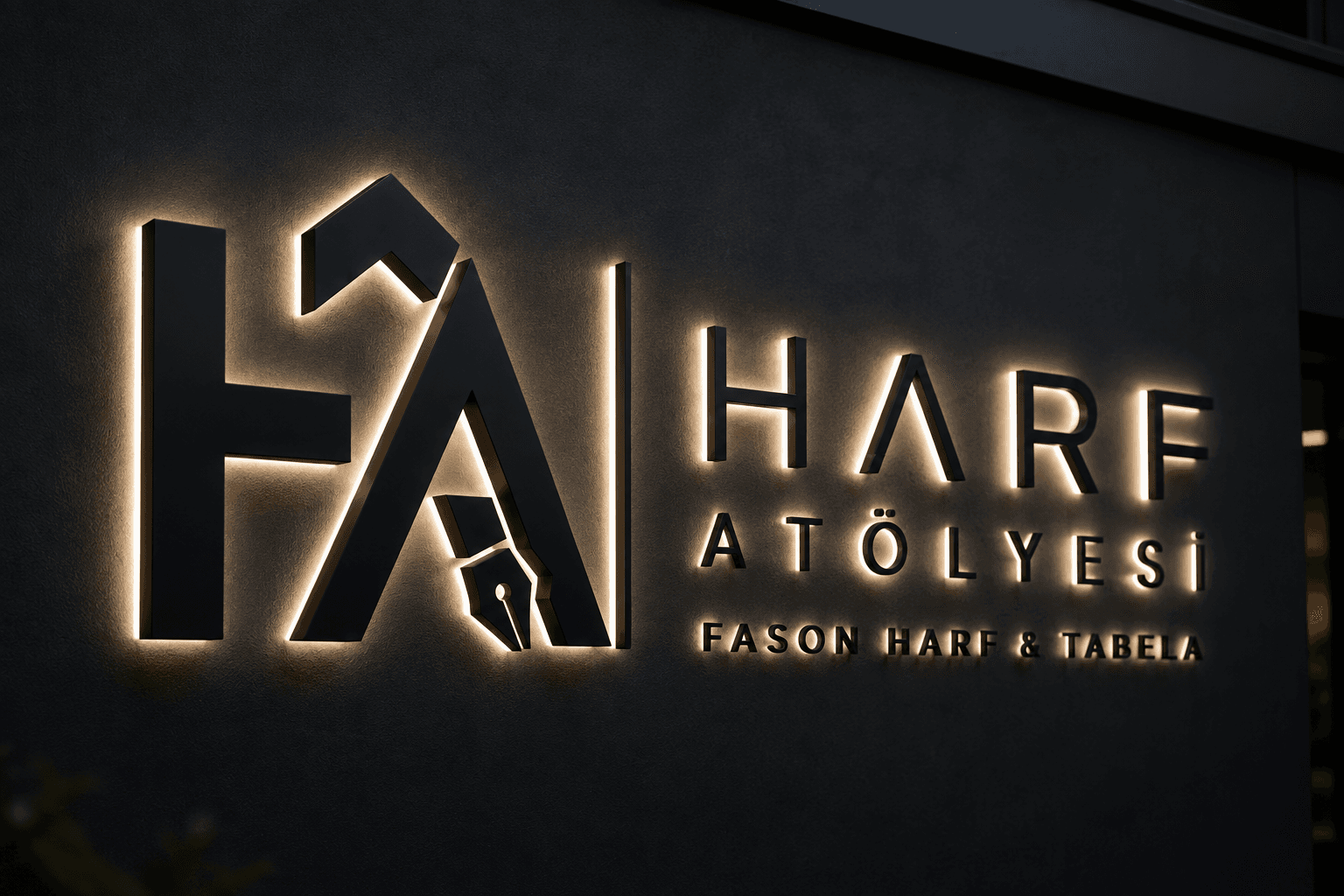 Harf Atölyesi ışıklı tabela — fason harf ve tabela